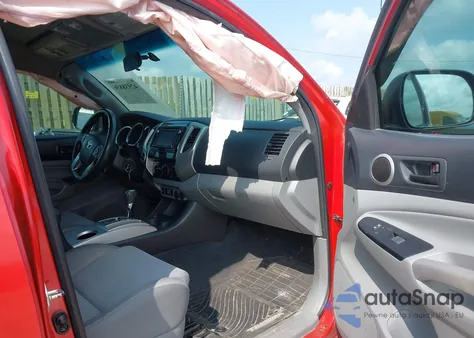 2015 Toyota Tacoma Base V6 from USA, damaged, VIN 3TMLU4EN3FM205671